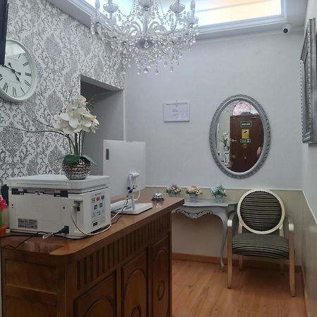 Hostal Salome Madrid Exterior photo