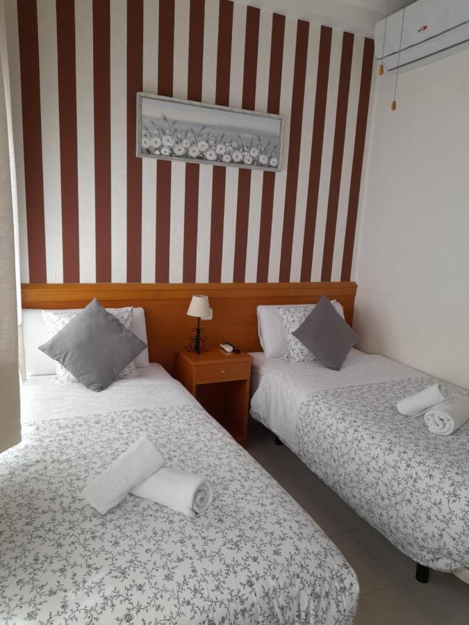 Hostal Salome Madrid Exterior photo