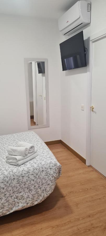 Hostal Salome Madrid Exterior photo