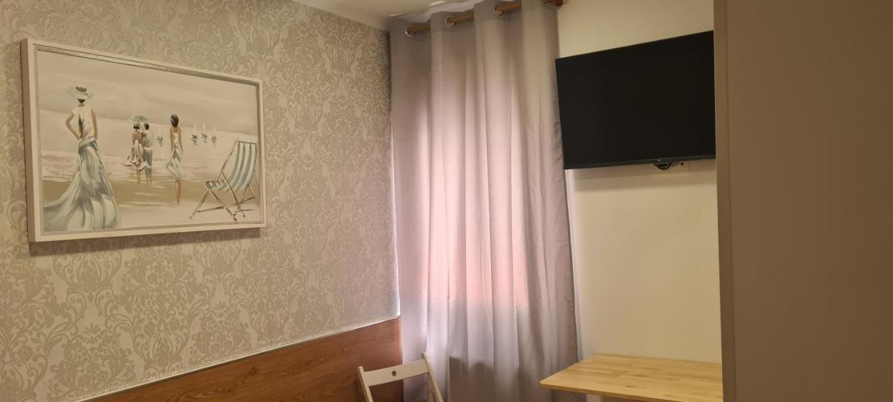 Hostal Salome Madrid Exterior photo