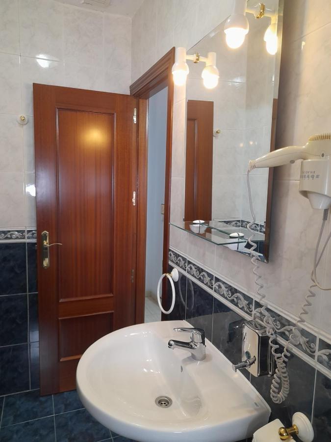Hostal Salome Madrid Exterior photo