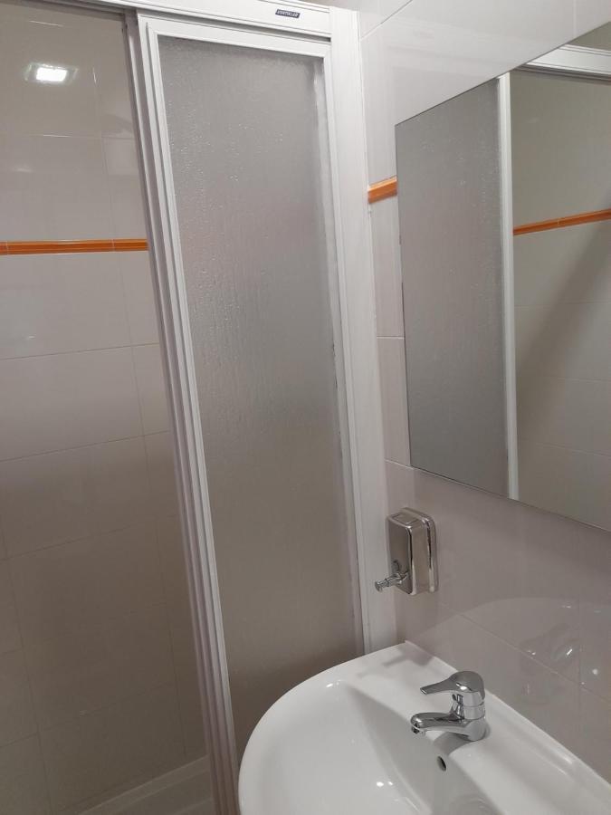 Hostal Salome Madrid Exterior photo