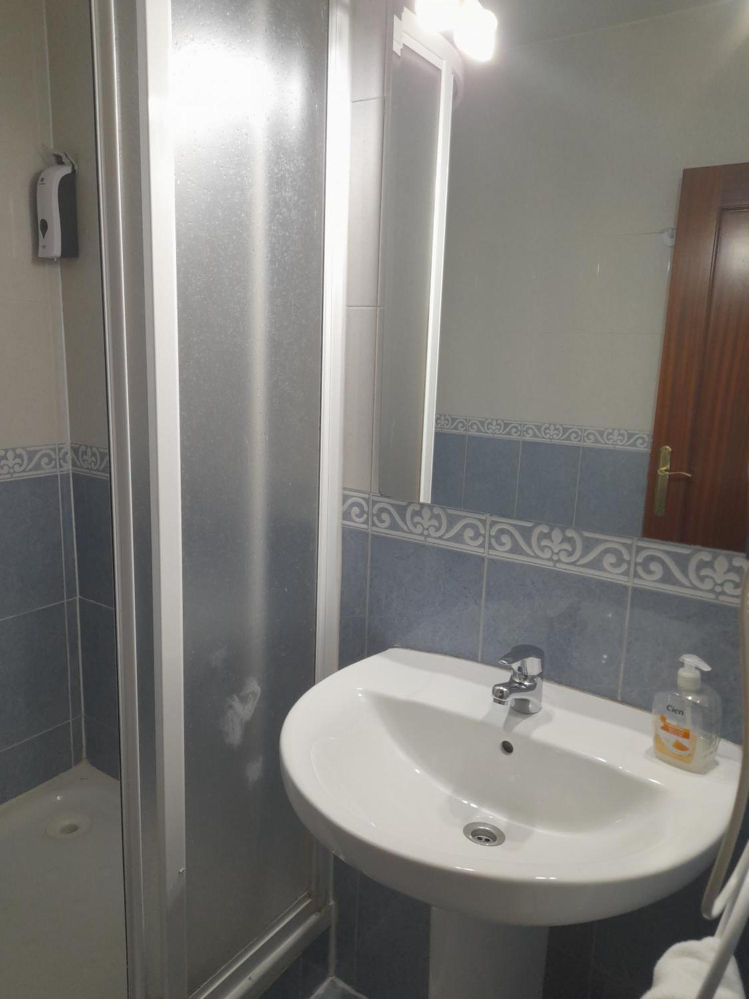 Hostal Salome Madrid Exterior photo