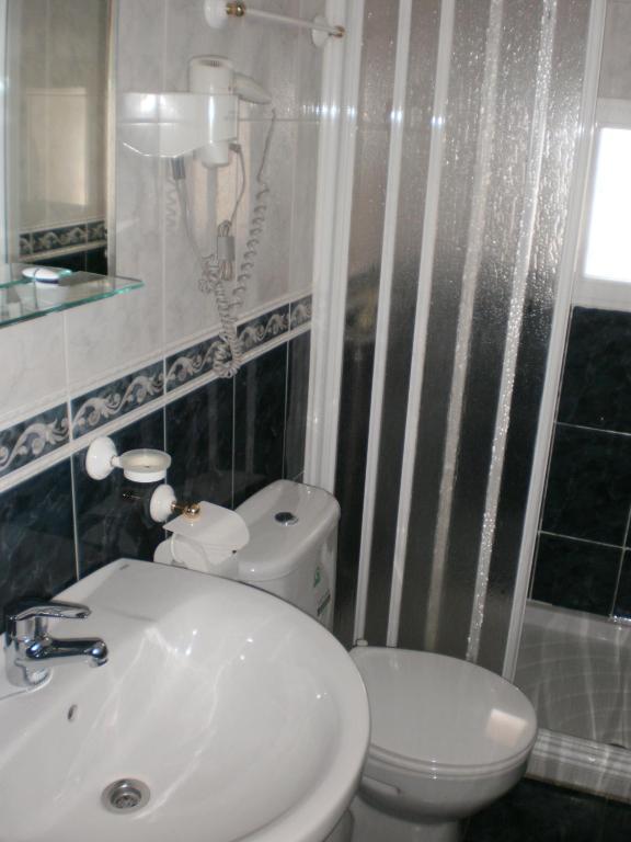 Hostal Salome Madrid Room photo